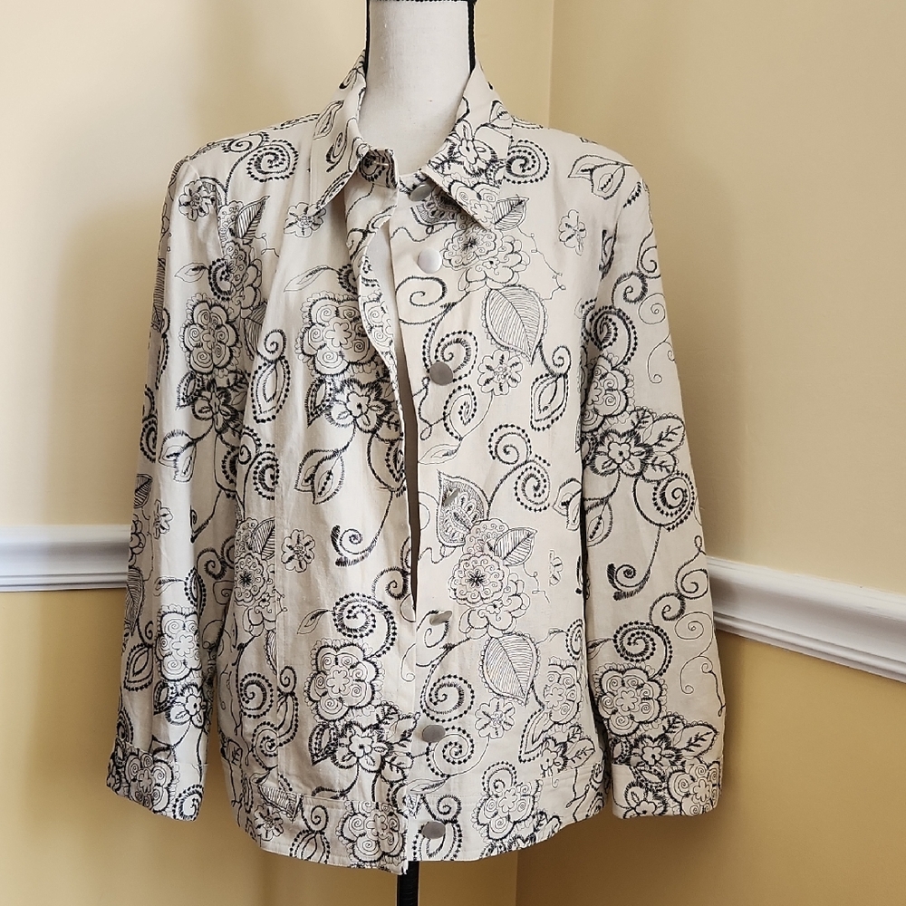 Susan Graver Floral Embroidered Lined Button-Up Jacket Shacket NWOT Size Large